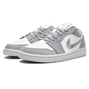 AIR JORDAN 1 LOW SE WMNS 'LIGHT STEEL GREY'