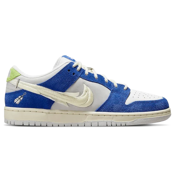 NIKE DUNK LOW PRO SB X FLY STREETWEAR